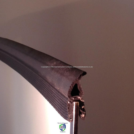 TSEC-2192 Small Vertical Leaf Fin Rubber EDGE TRIM - The Seal Extrusion Company LTD